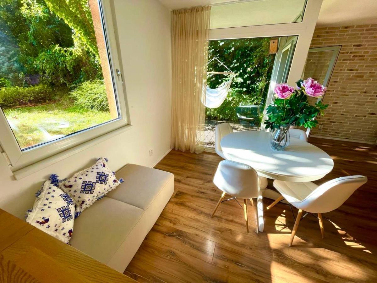 70M2 Romantic Living In The Old Town With Garden Bratislava Buitenkant foto