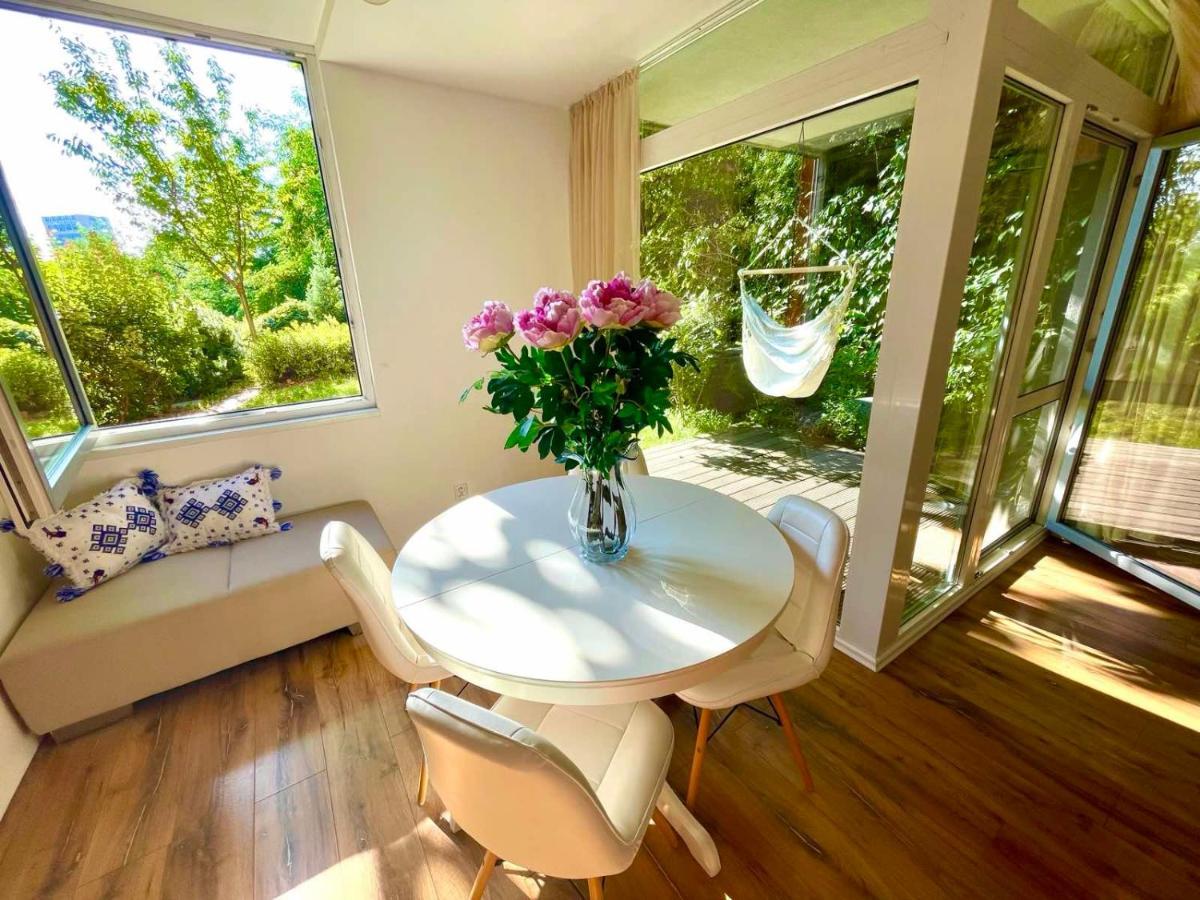 70M2 Romantic Living In The Old Town With Garden Bratislava Buitenkant foto