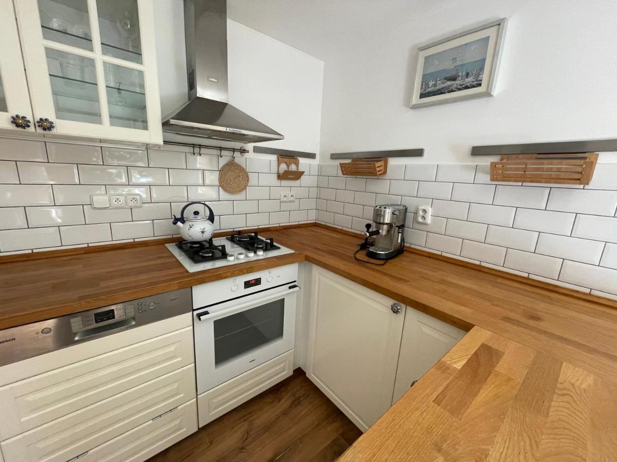 70M2 Romantic Living In The Old Town With Garden Bratislava Buitenkant foto