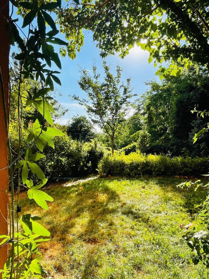 70M2 Romantic Living In The Old Town With Garden Bratislava Buitenkant foto