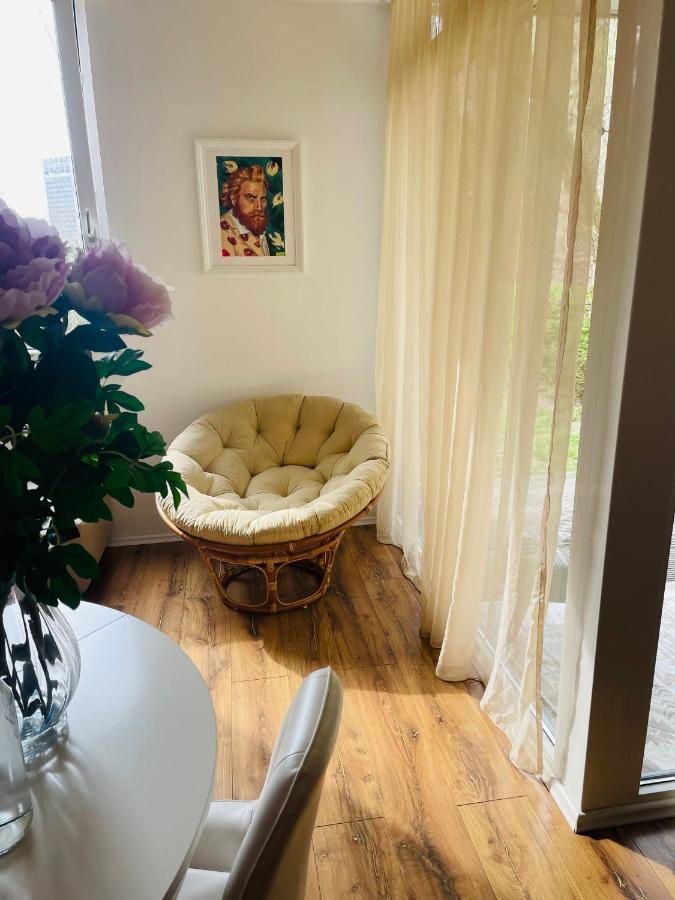 70M2 Romantic Living In The Old Town With Garden Bratislava Buitenkant foto