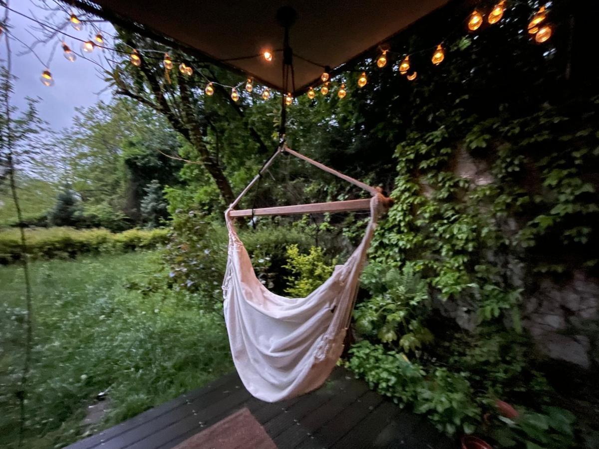 70M2 Romantic Living In The Old Town With Garden Bratislava Buitenkant foto